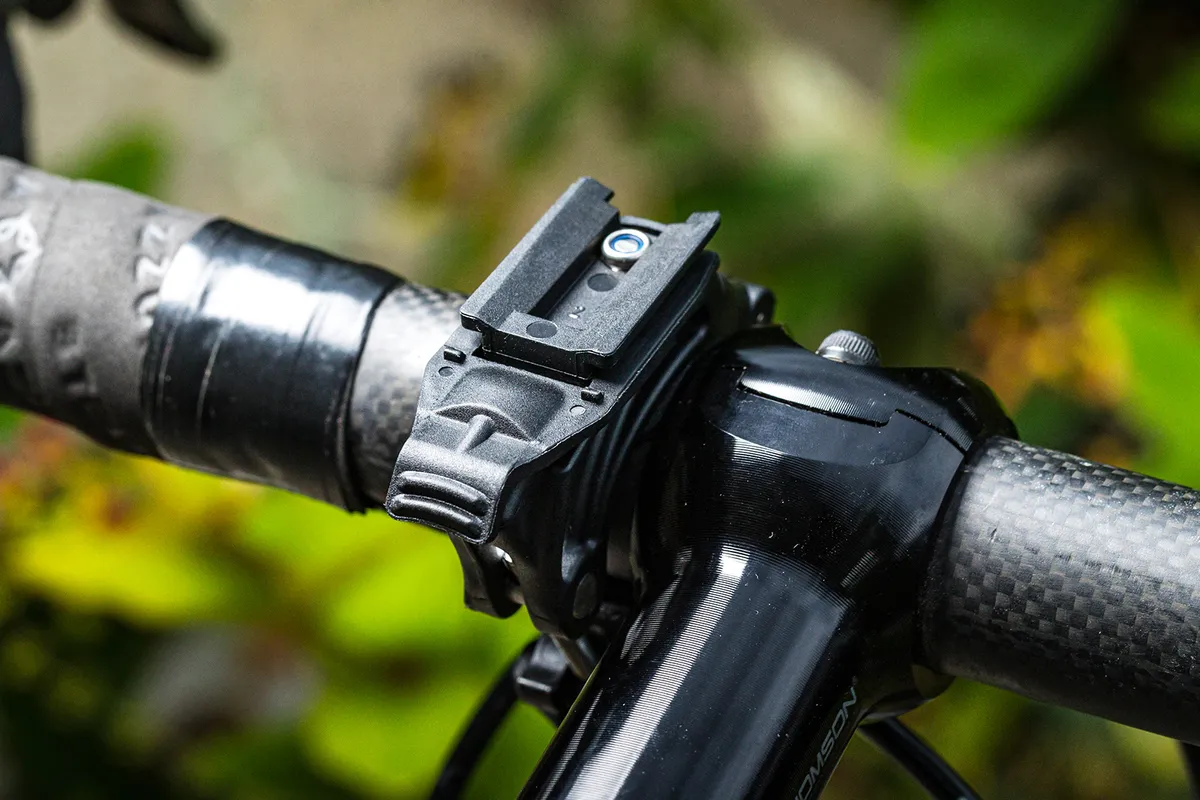 Mounting bracket for the Niterider Lumina 1200 Boost Road front light for road cycling