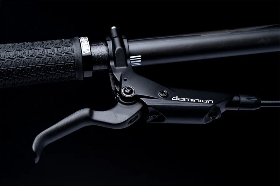 The Hayes Dominion T2 brakes have a carbon fibre lever