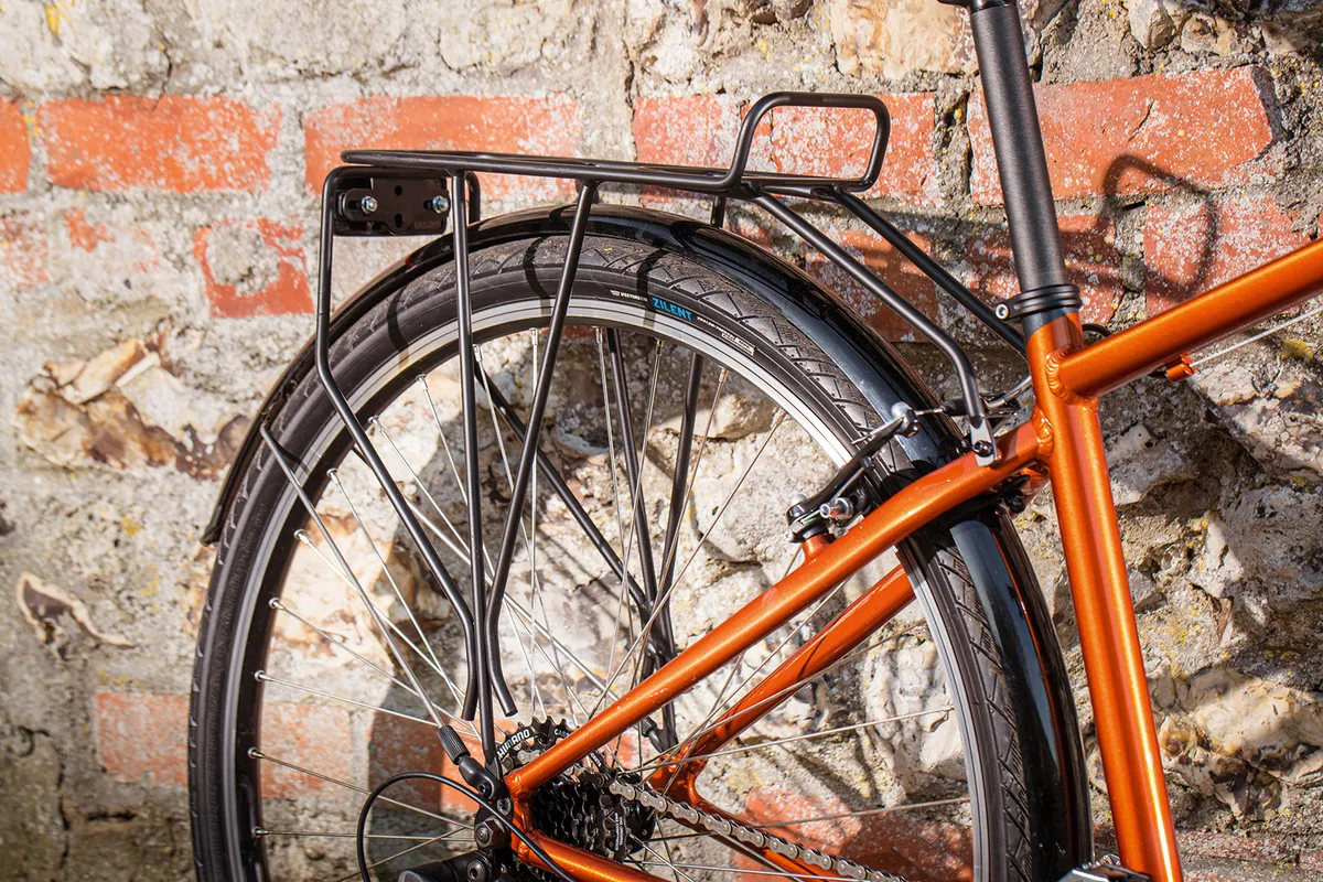 The Ridgeback Speed commuter bike come with front and rear mudguards and a rear rack