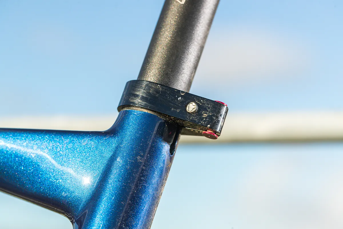 Skinny 27.2mm seatpost is ripe for a future carbon upgrade