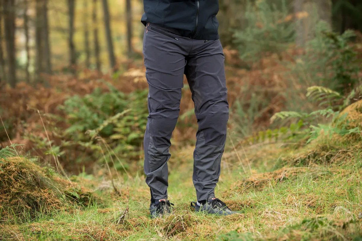 Men's Winter Cycling Pants - Thermal, Windproof & Water-Resistant