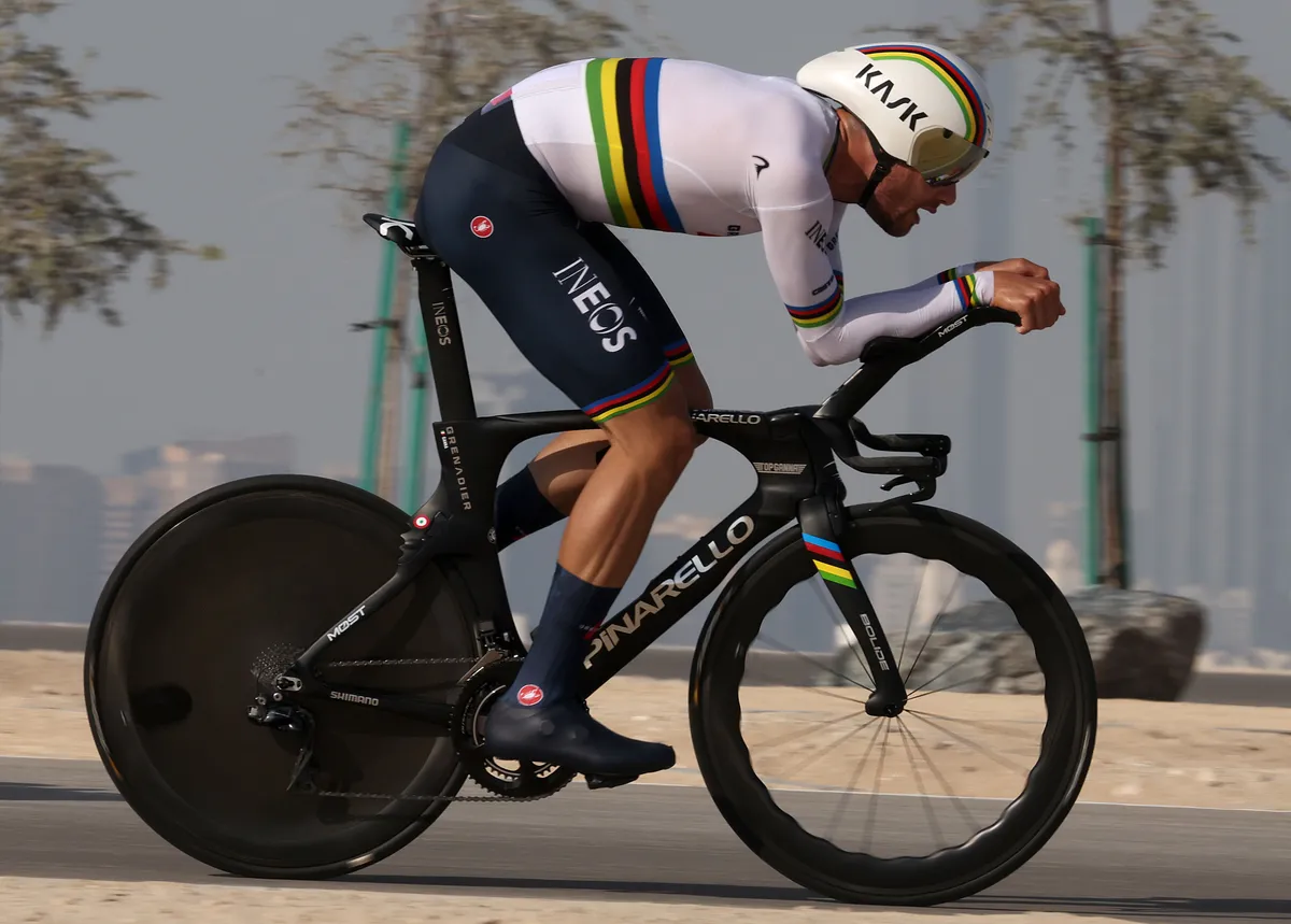 Filippo Ganna racing the time trial at the 2021 UAE Tour