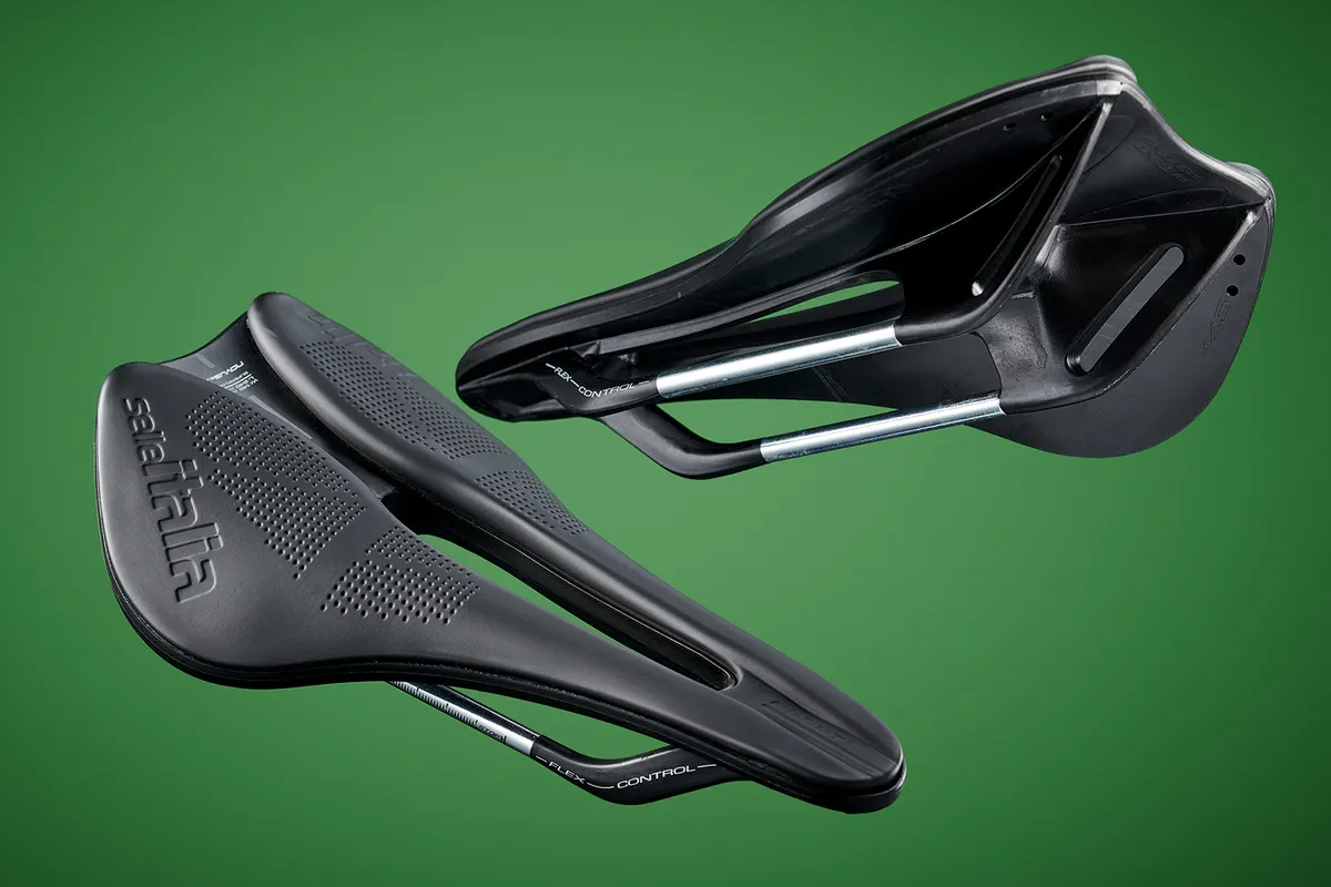 Selle Italia Novus Boost EVO Superflow saddle for road bikes