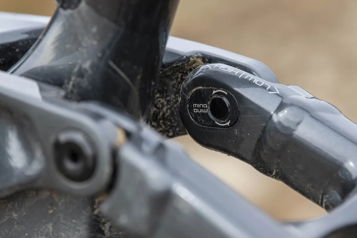 Mino Link allows you to switch between high and low settings on the Trek Slash 8 full suspension mountain bike
