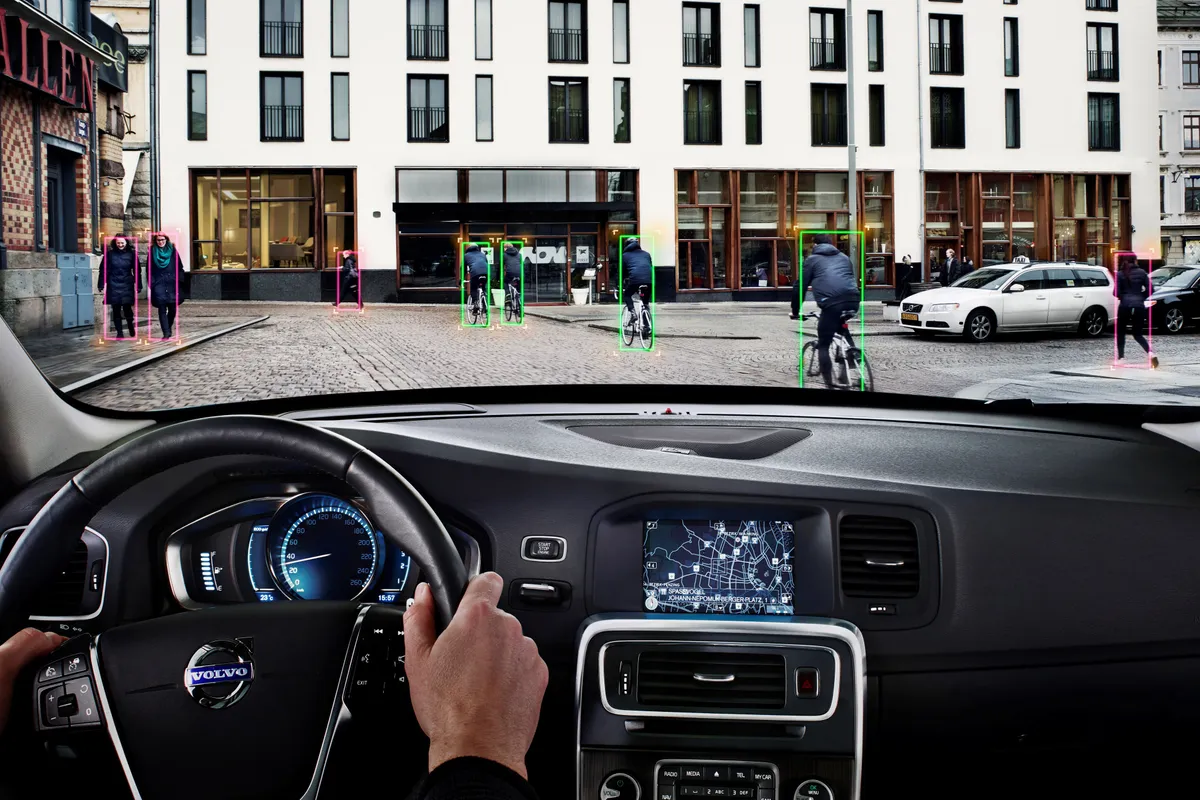 Volvo pedestrian and cyclist detection visualisation