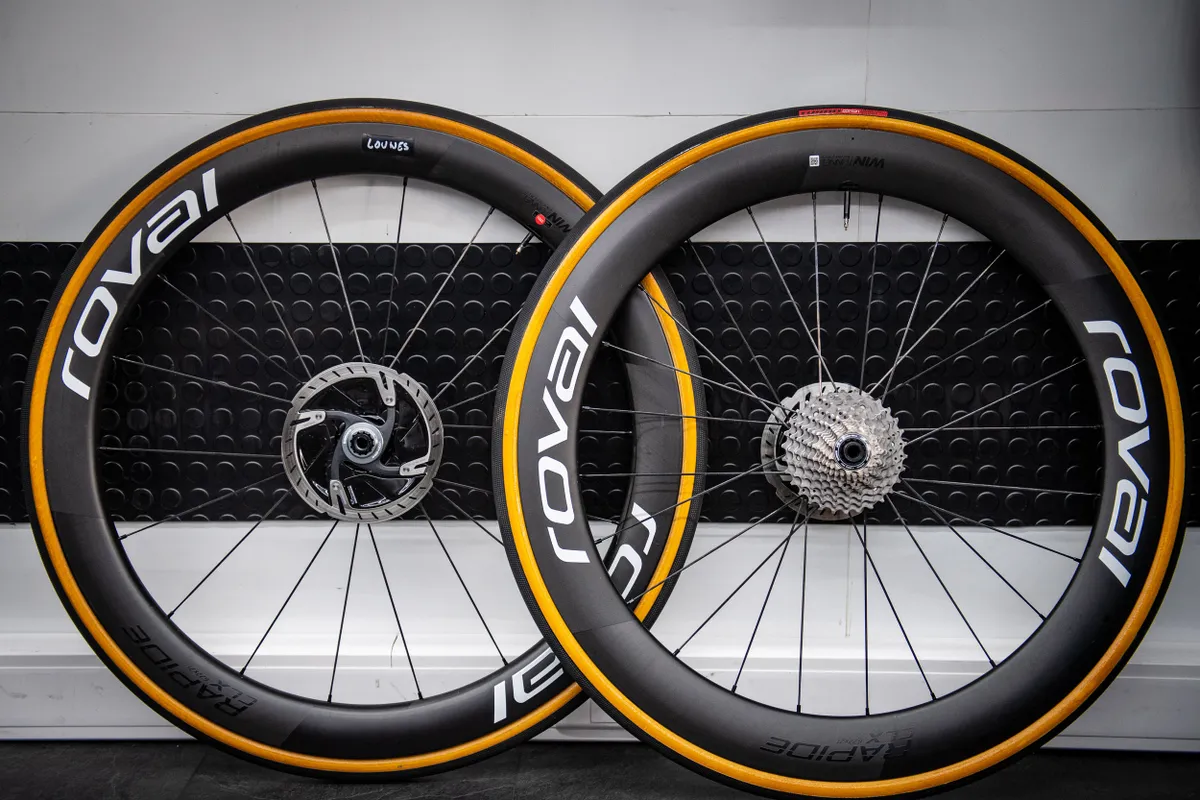 Roval Rapide CLX wheels with Specialized Turbo Cotton clincher tyres