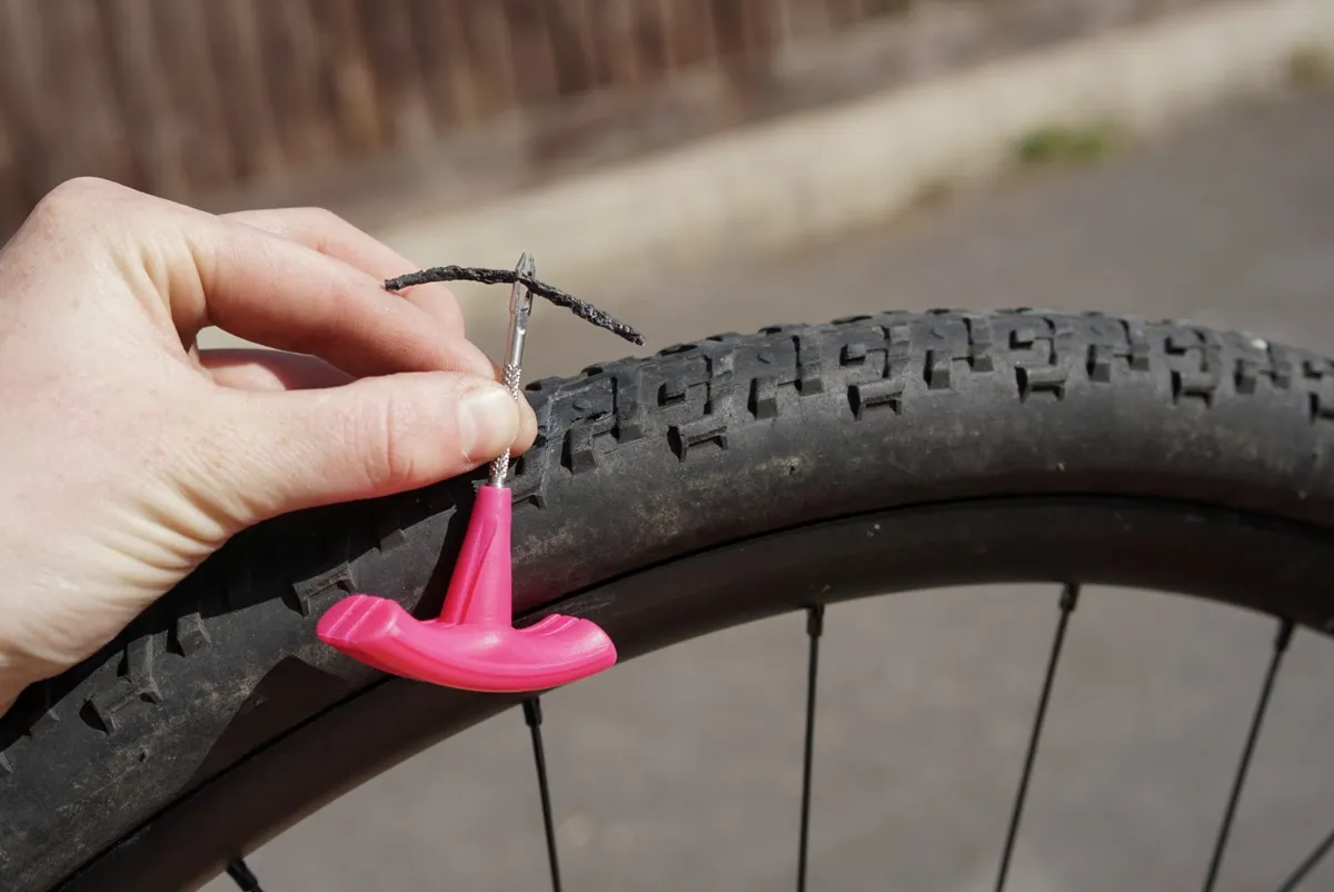How to repair a punctured tubeless bike tyre