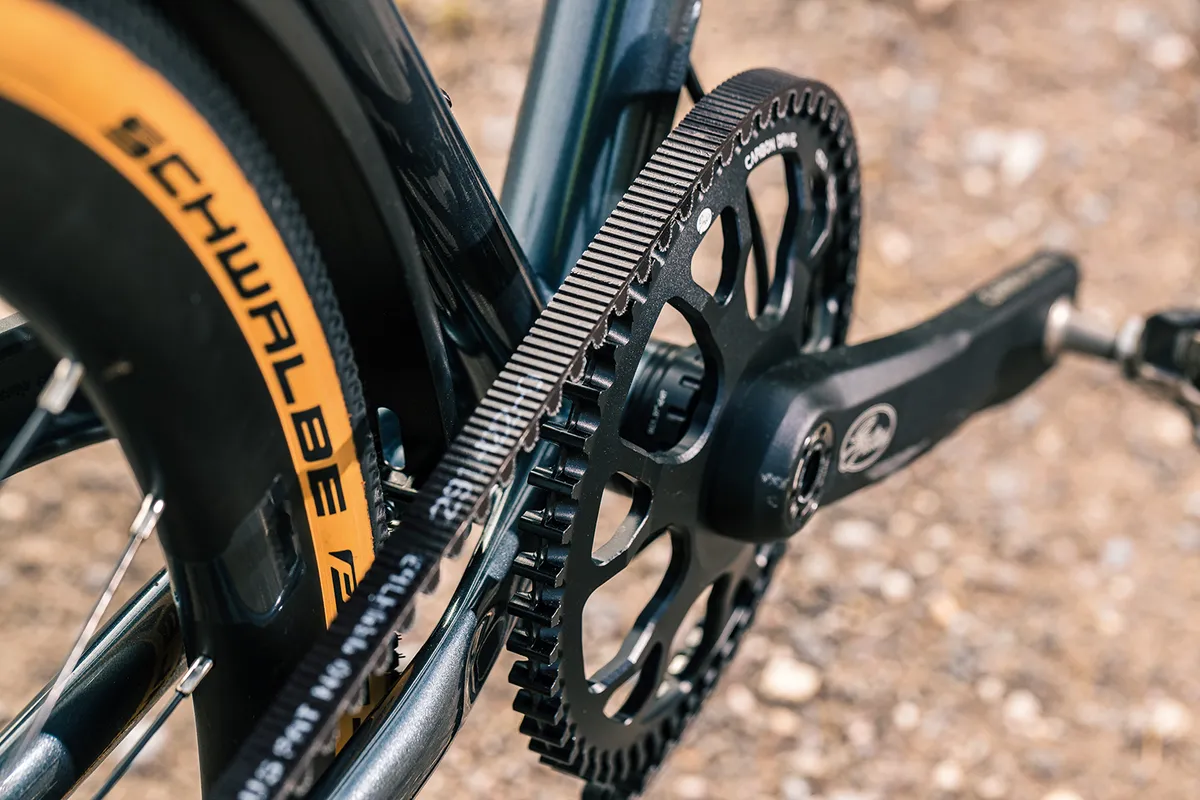 Shand Leveret road bike uses a belt drive instead of a chain