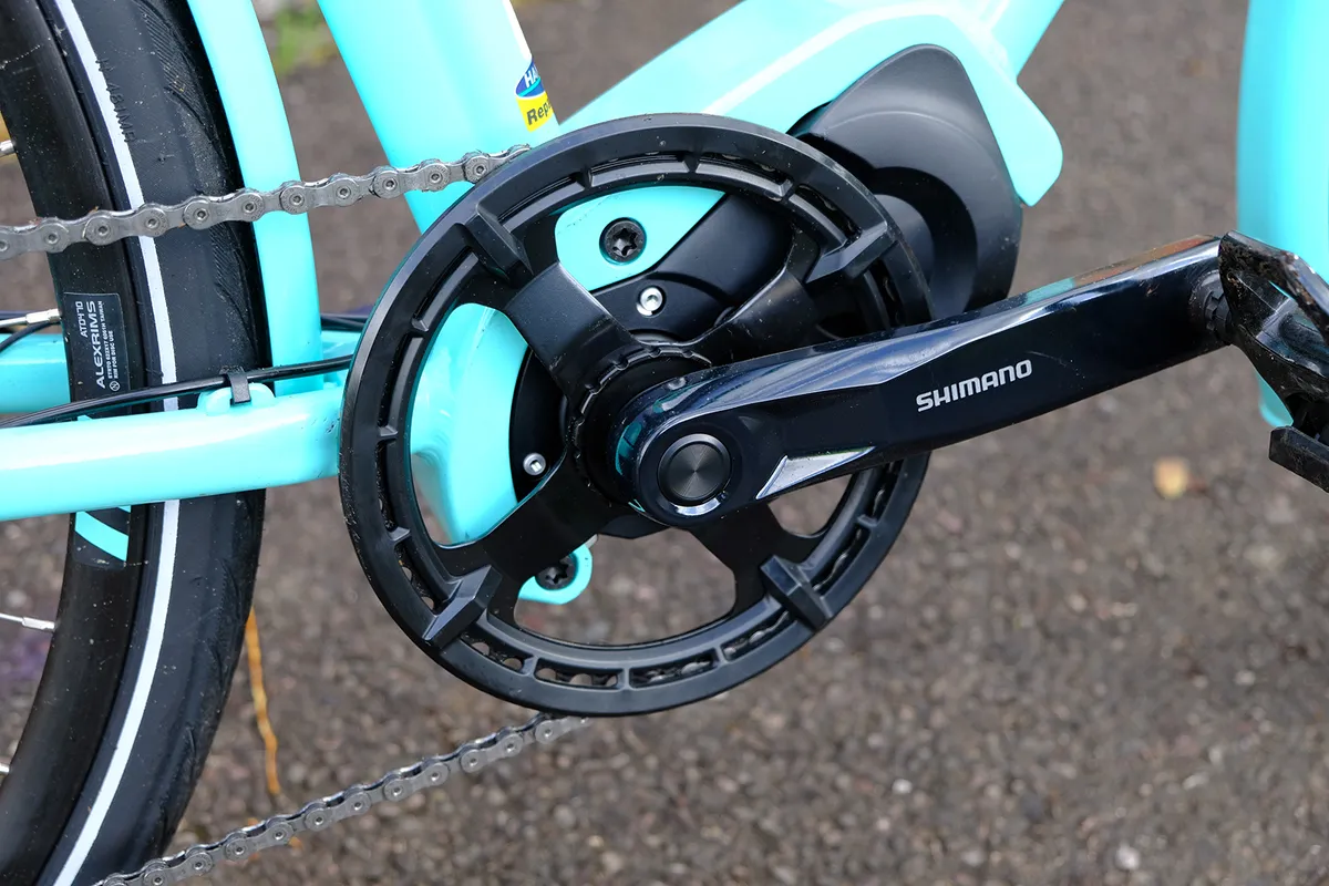 The chainset is included with the motor unit on the Bianchi E-Spillo Luxury eBike
