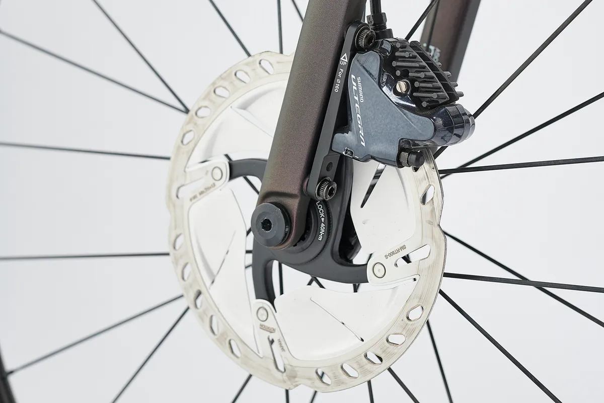 Shimano Ultegra hydraulic disc brakes on the Giant TCR Advanced Pro 1 Disc road bike