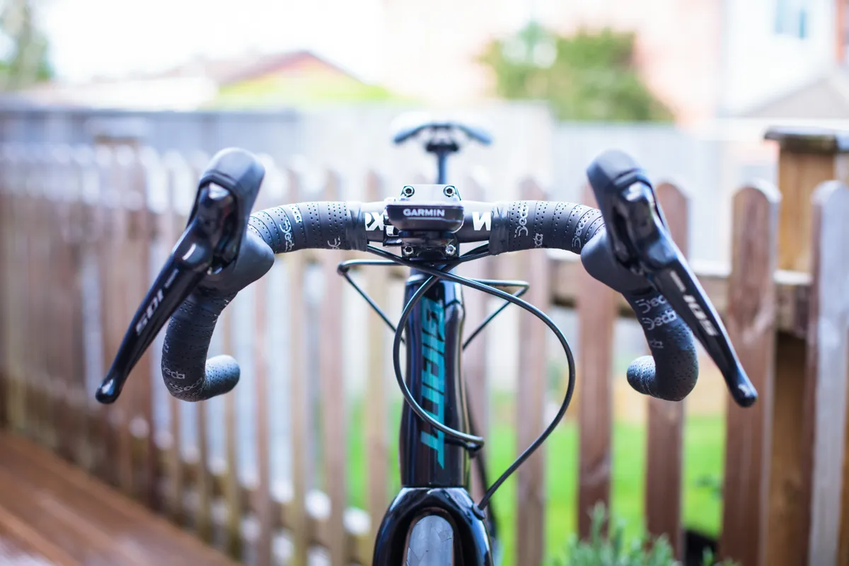 Worx track handlebar front view