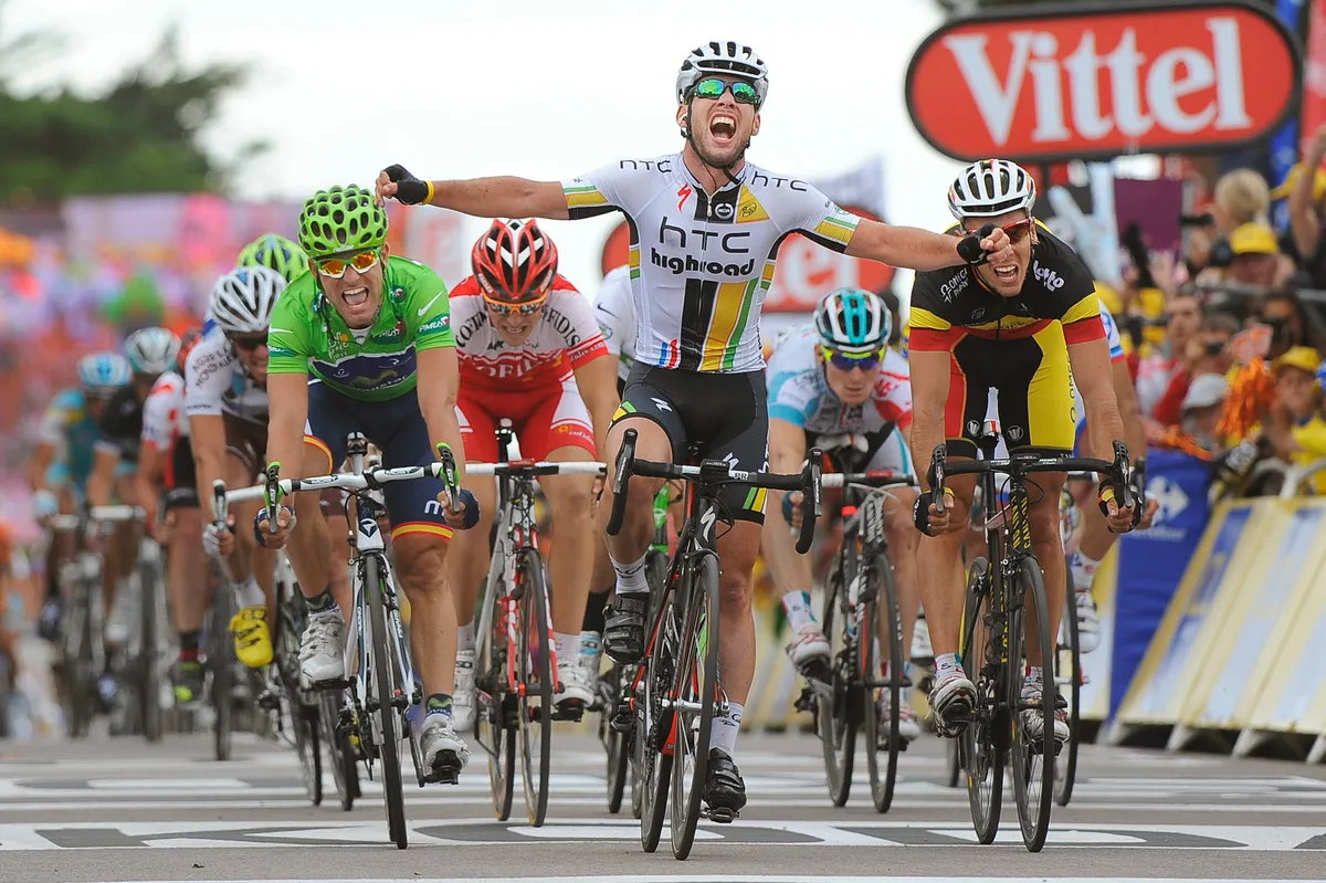 Cavendish celebrating stage win