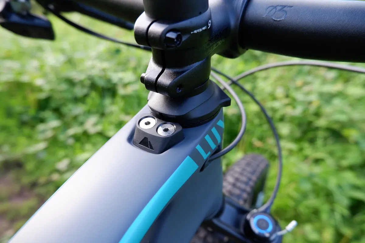 Canyon Lux Trail headset