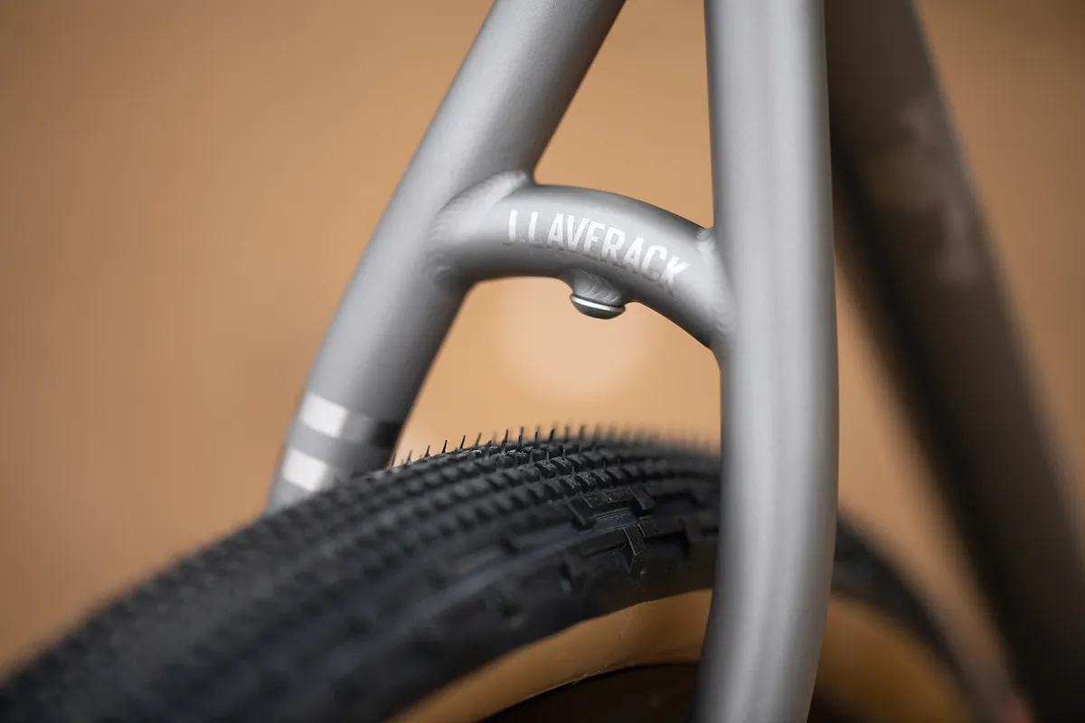 The seatstays proved ample clearance for the tyres on the J Laverack GRiT gravel bike