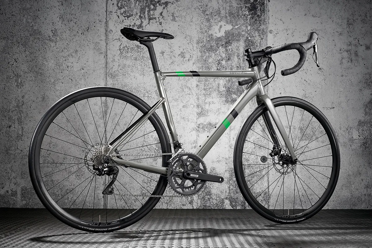 Pack shot of the Cannondale CAAD13 Disc 105 road bike