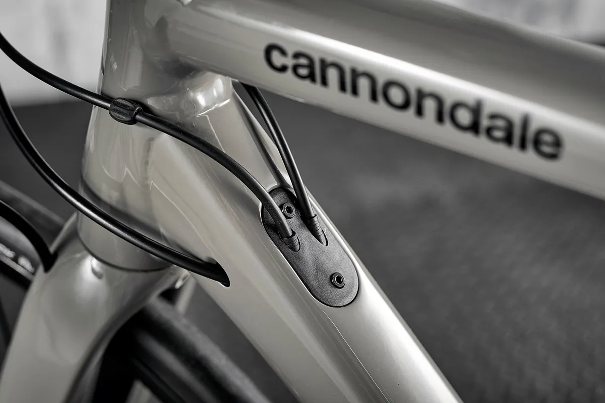 The Cannondale CAAD13 Disc 105 road bike has internal cabling