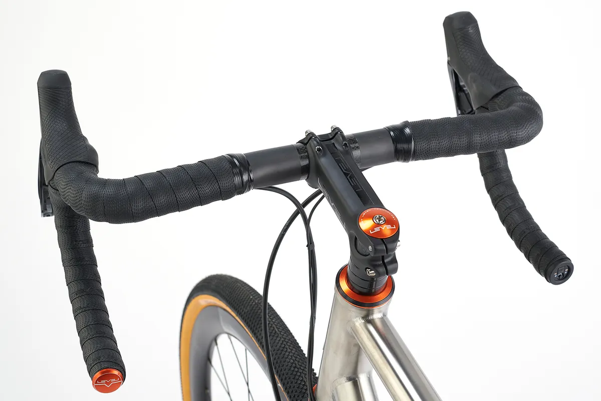 The Ribble CGR Ti Pro gravel bike is equipped with a Level 3 carbon handlebar