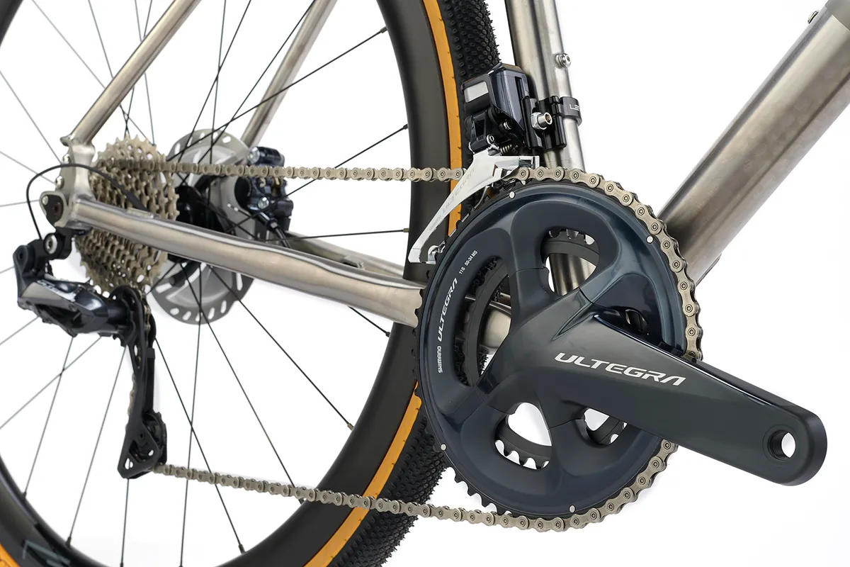The Ribble CGR Ti Pro gravel bike is equipped with Shimano’s 50/34 Ultegra chainset