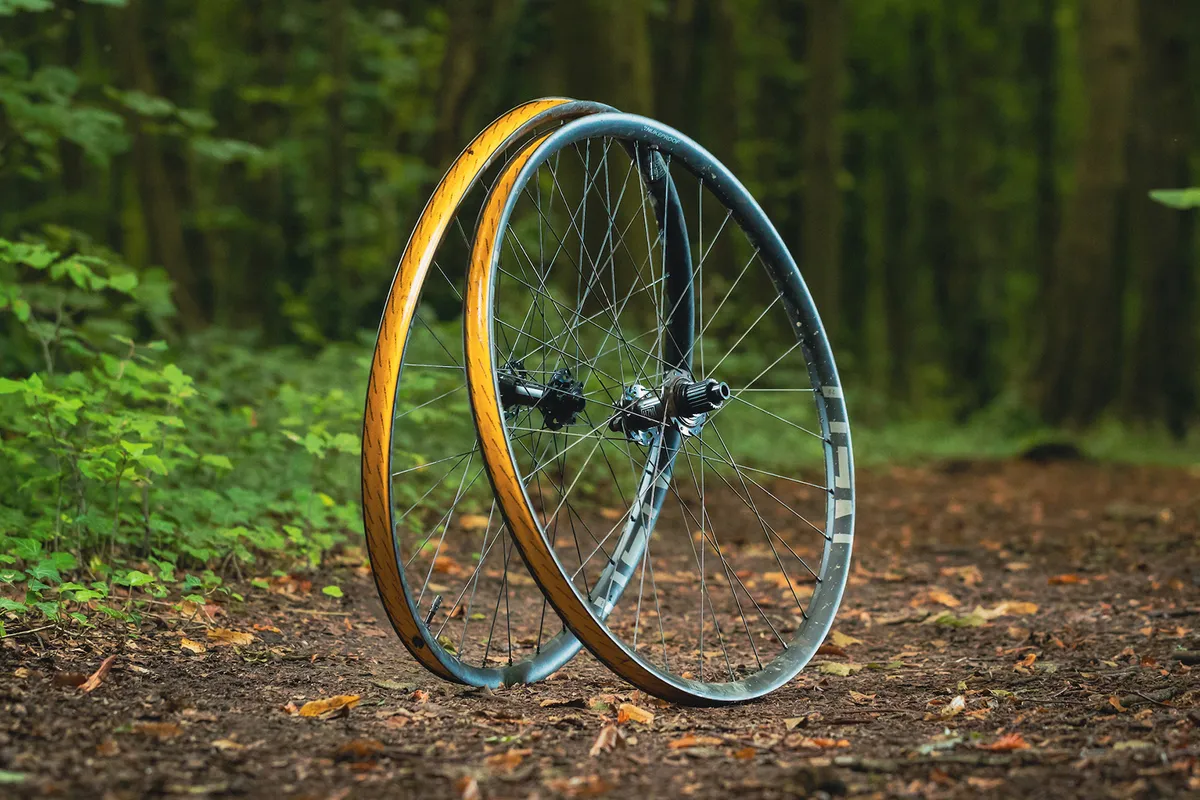 Nukeproof Horizon V2 mountain bike wheelset