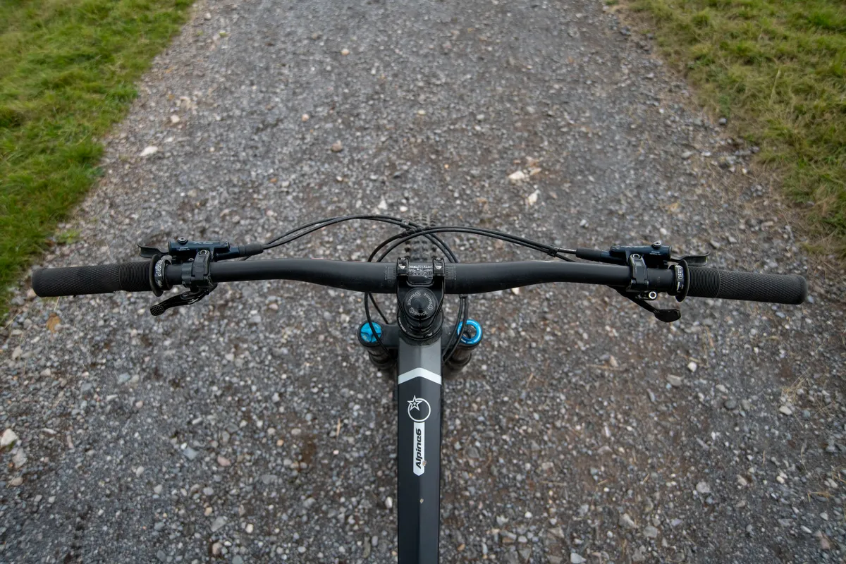 Mountain bike handlebar backsweep