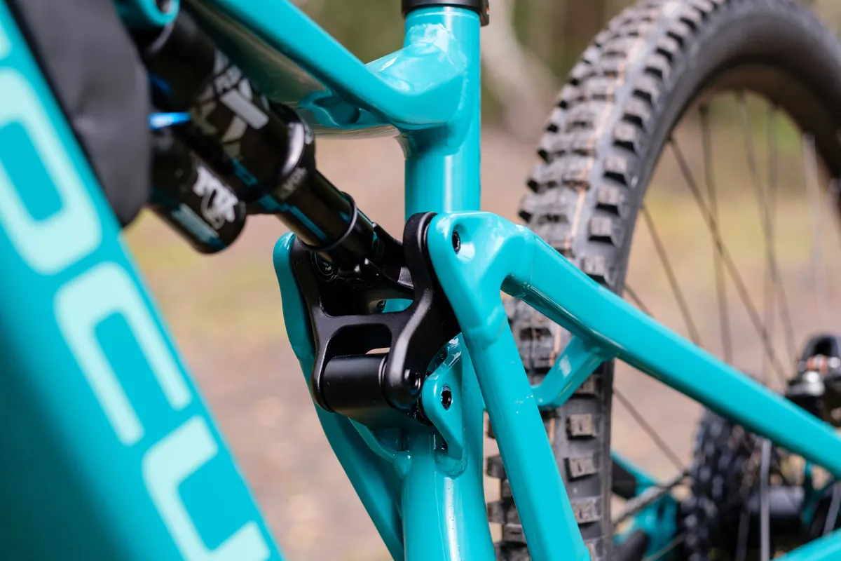 The updated F.O.L.D linkage from Focus aims to give the bike a more playful character.