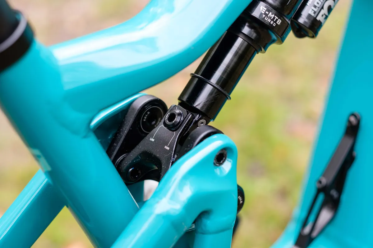 The 2022 Jam2's flip-chip allows you fine tune the geometry depending on the trails you ride.
