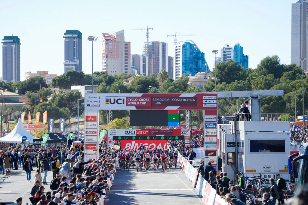 BENIDORM, SPAIN - 2023/01/22: Start women's elite in action during the UCI Cyclo-cross World Cup. (Photo by German Vidal/SOPA Images/LightRocket via Getty Images)