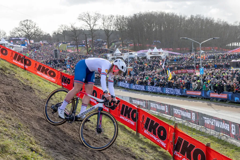 HOOGERHEIDE, NETHERLANDS - FEBRUARY 05: Zoe Backsted of Czech Republic competes during the 74th World Championships Cyclo-Cross 2023 - Women's U23 on February 05, 2023 in Hoogerheide, Netherlands.