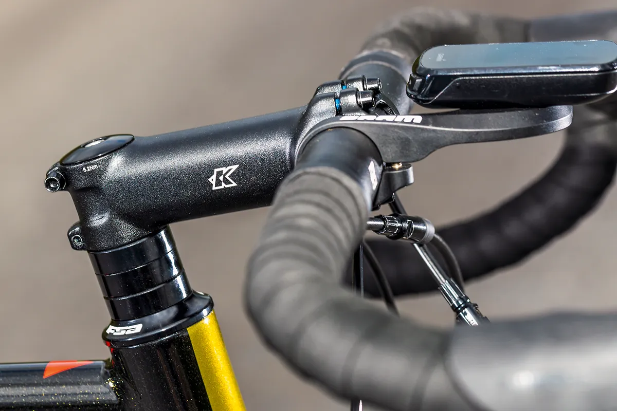 The Kinesis R2 road bike is equipped with its own branded Kinesis Alloy cockpit