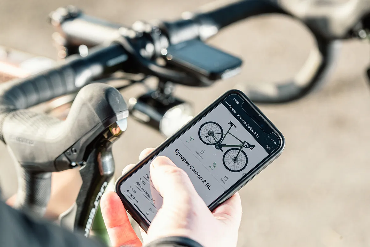 Cannondale Synapse Carbon 2 RL endurance road bike SmartSense app