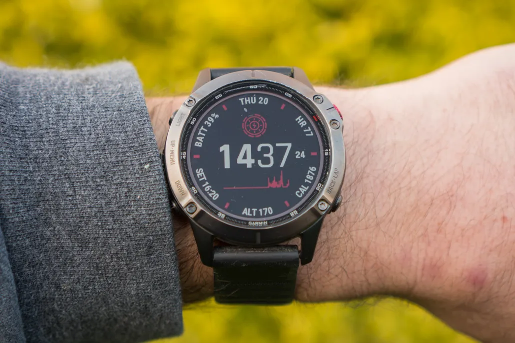 How to use a Garmin Fenix 7 GPS watch - walk and talk 
