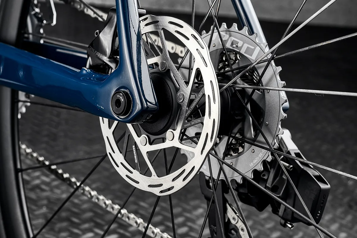 The Vitus Vitesse Evo Rival AXS is equipped with a SRAM Red cassette