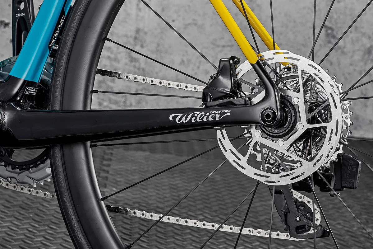 The Wilier Triestina Garda Rival AXS road bike is equipped with SRAM Rival gears