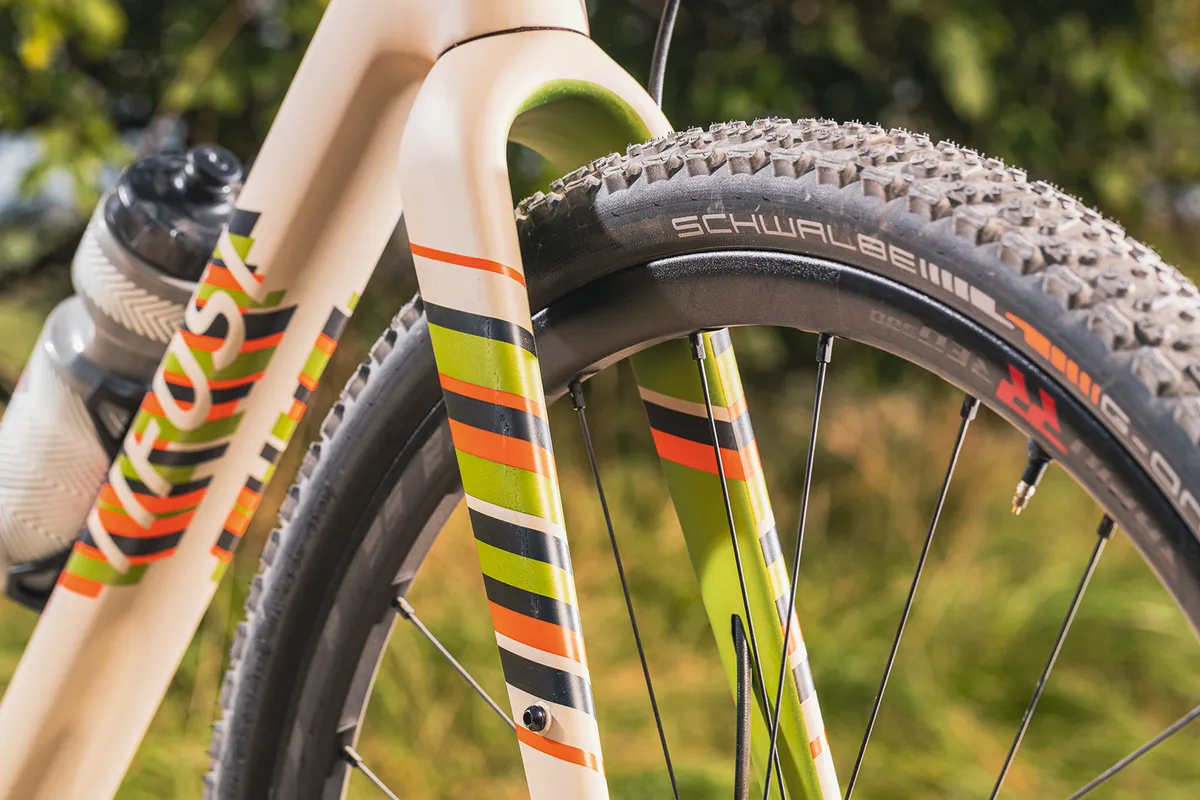 The Tifosi Cavazzo Ekar gravel bike has room for wide tyres
