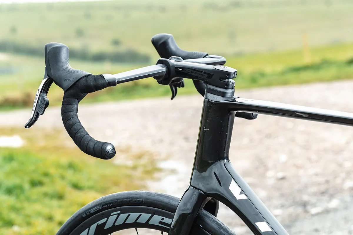 Cable-free handlebar and stem on the 2022 Vitus Venon prototype road bike