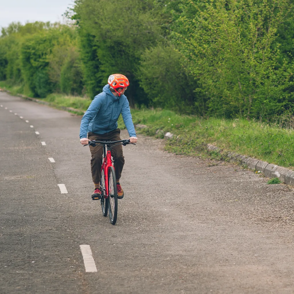Beginner's cycling skills for adults – being aware
