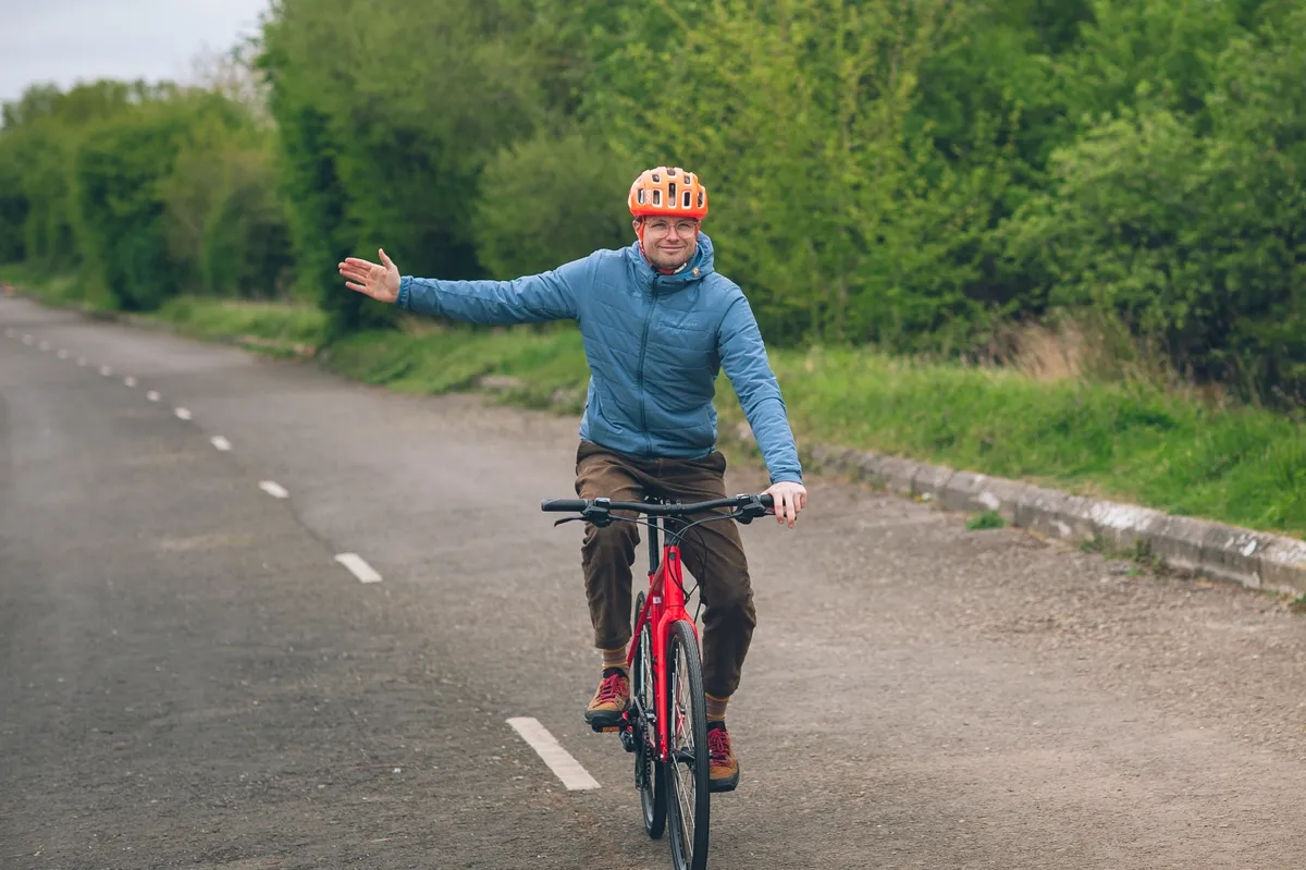 Beginner's cycling skills for adults – signalling