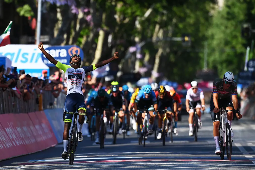 Biniam Girmay winning stage ten of the Giro d'Italia
