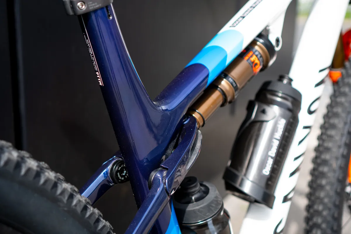 Canyon Lux World Cup suspension design