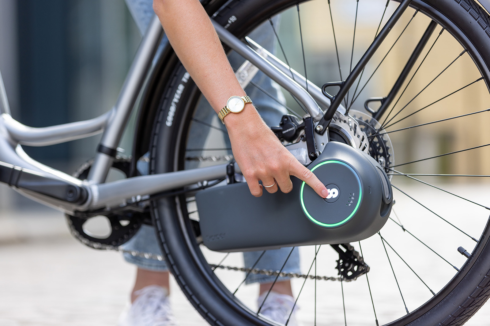 Skarper's revolutionary ebike conversion kit uses a disc-brake rotor to  drive your bike - BikeRadar