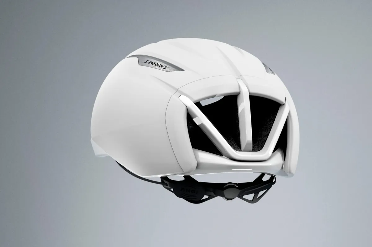 Pack shot of Specialized Evade 3 helmet rear-profile
