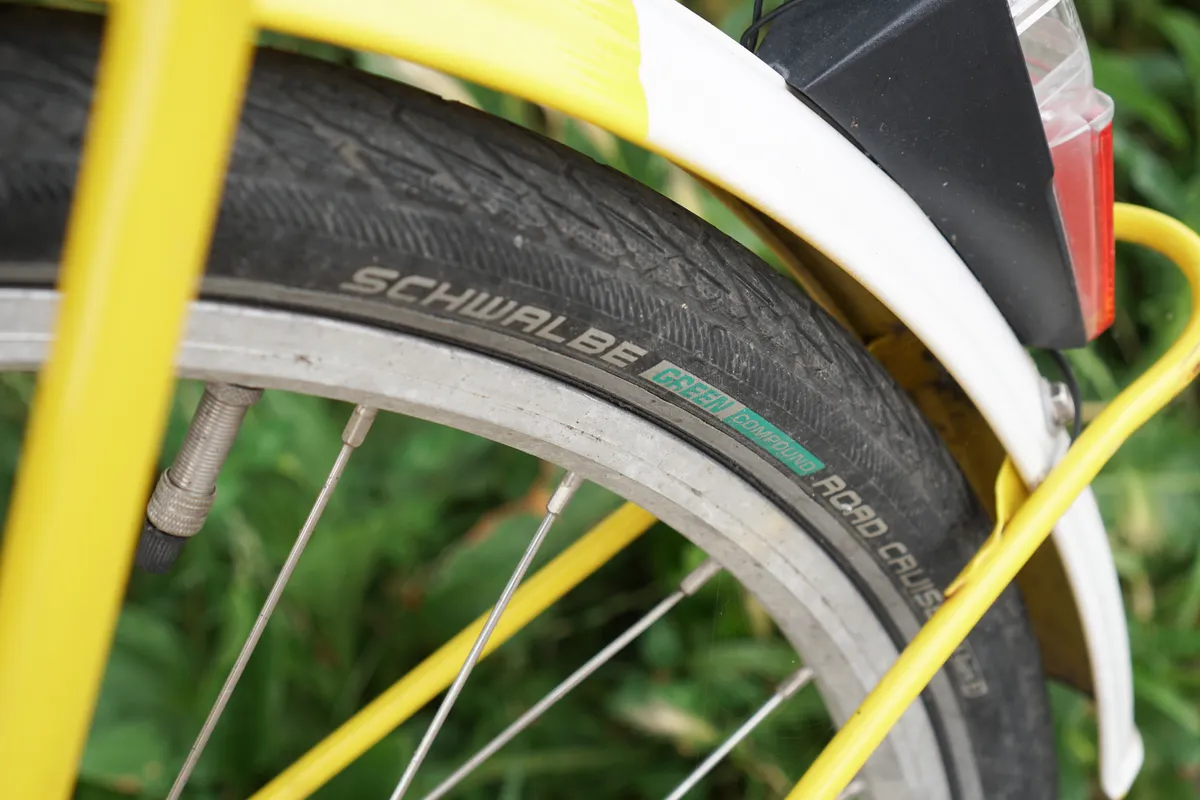 Schwalbe Road Cruiser tyres on a yellow Van de Falk Dutch bike in Copenhagen