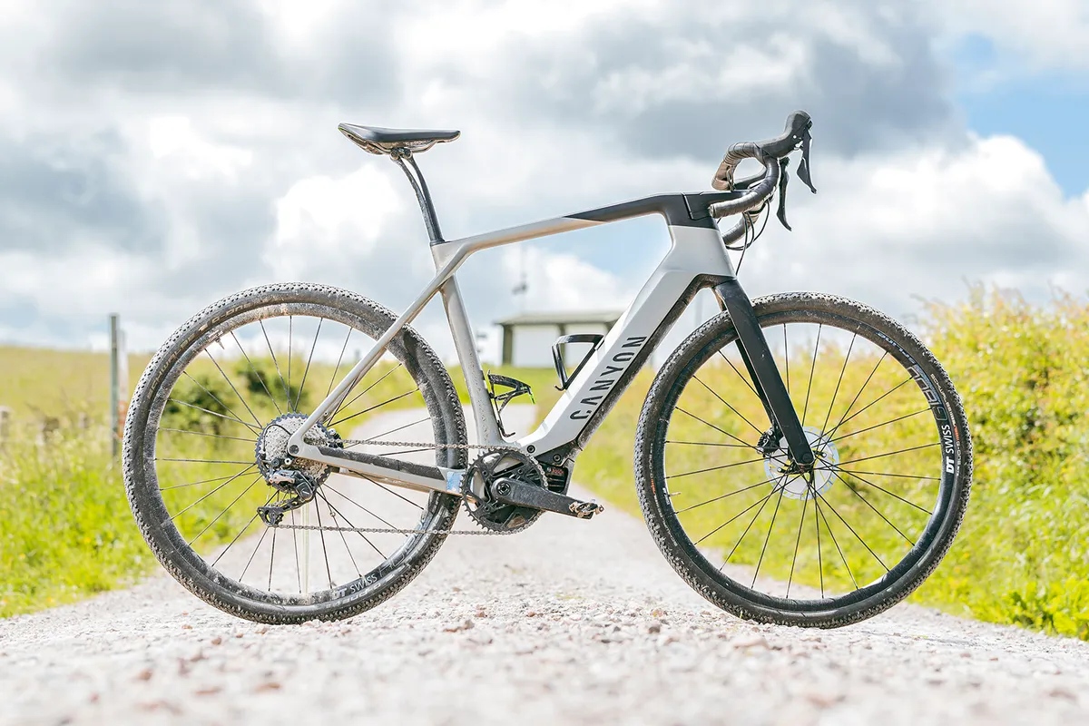 Pack shot of the Canyon Grail: ON CF7 gravel eBike