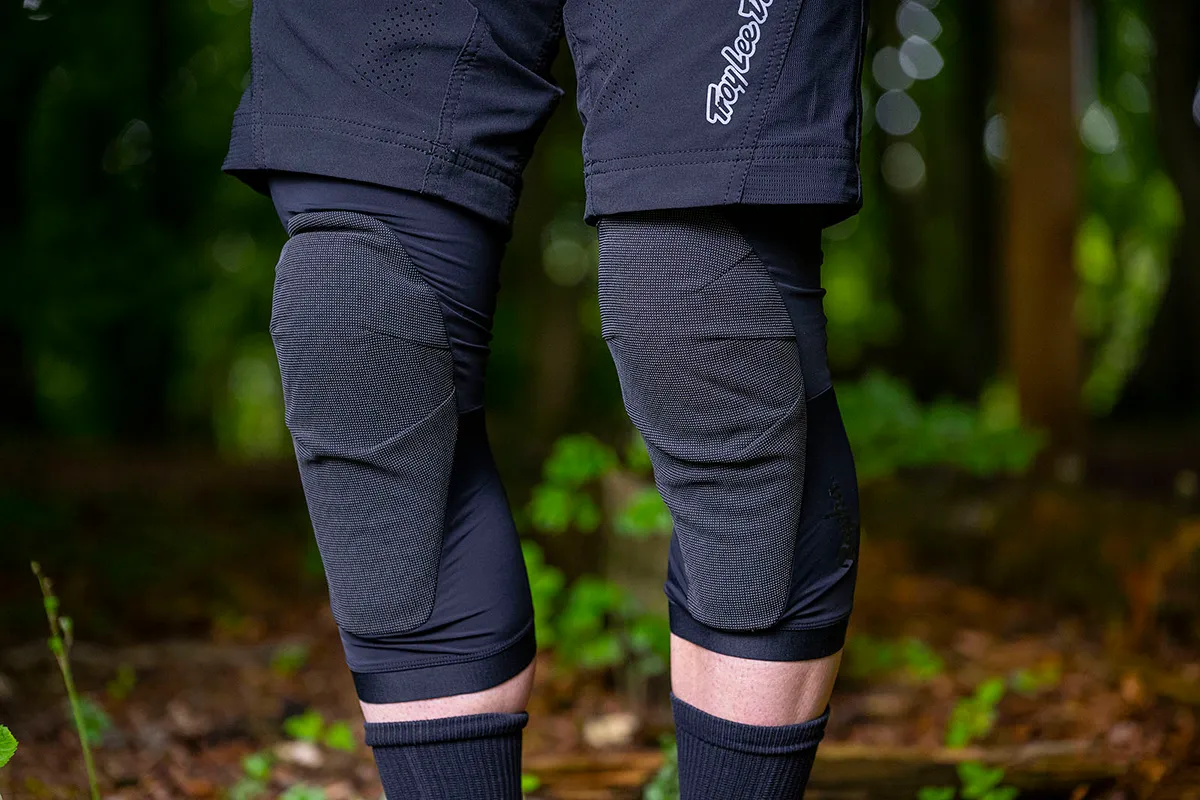 Rapha Trail knee pads for mountain bike riders