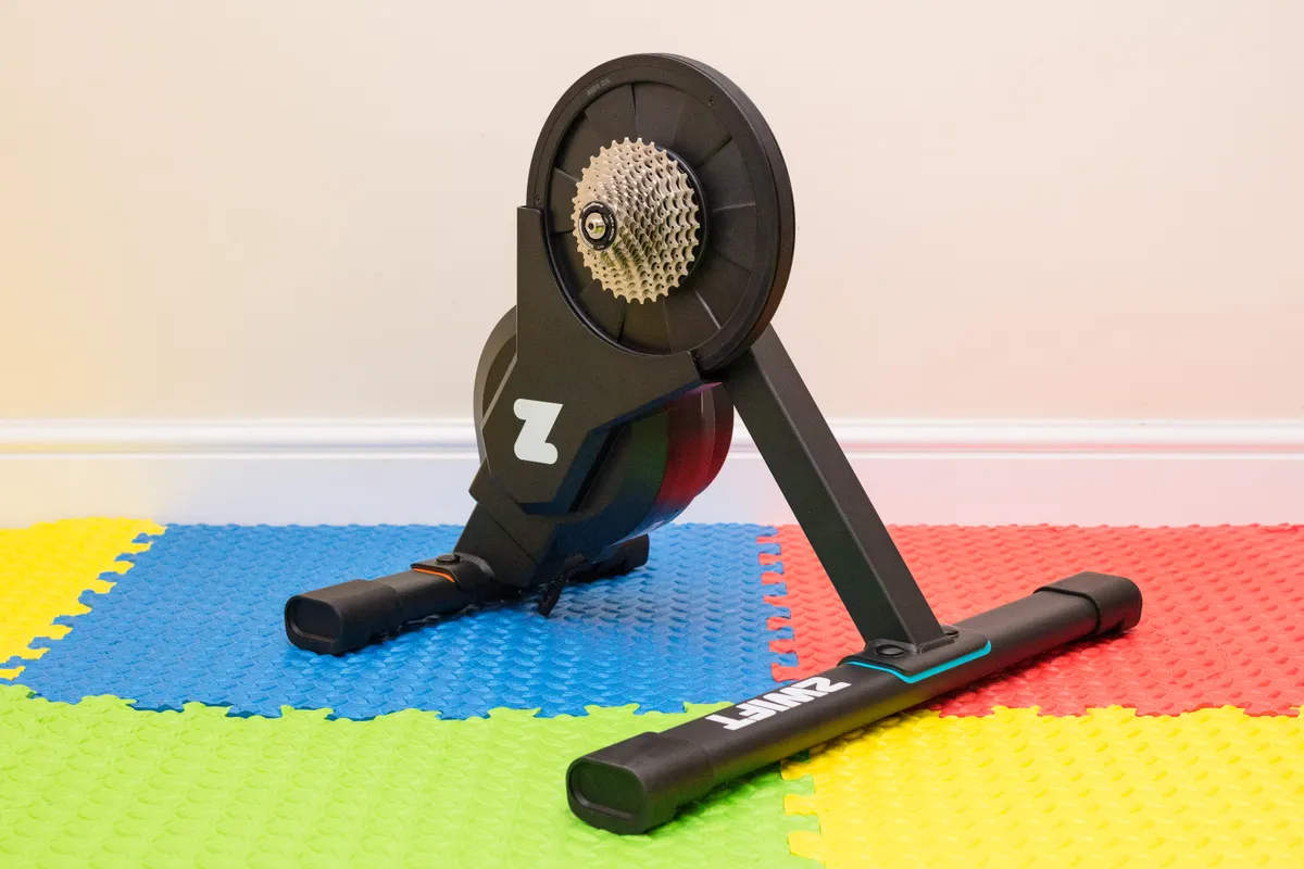 Indoor-Training With the Wahoo KICKR SNAP Smart Trainer & Zwift