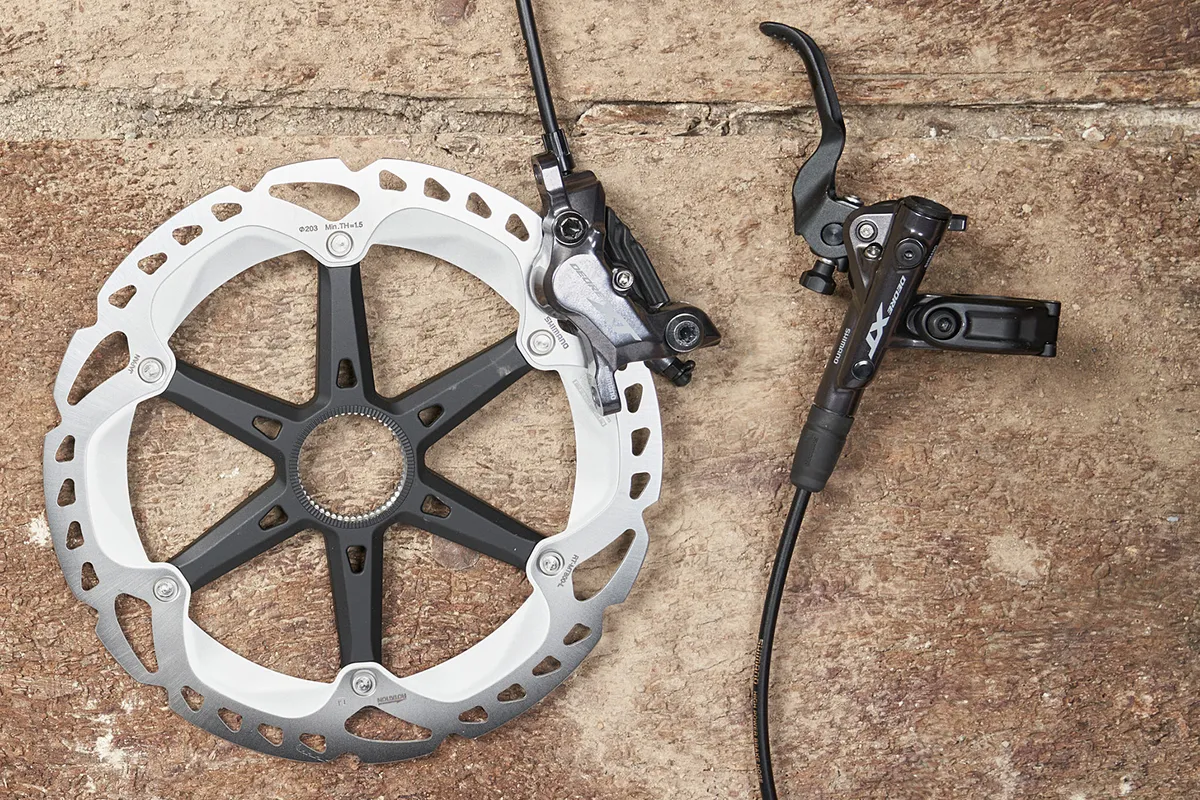 Shimano XT M8120 mountain bike disc brakes - best for DH / Enduro