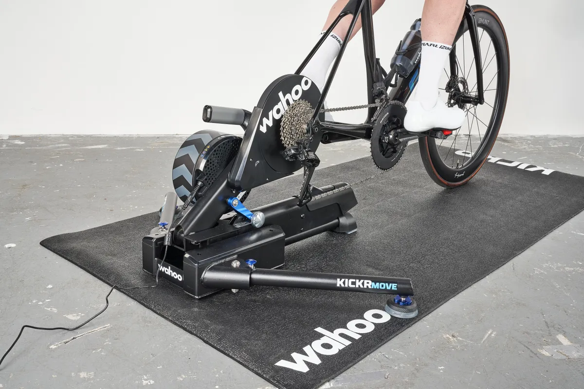 Giant TCR on a Wahoo Kickr Move smart trainer