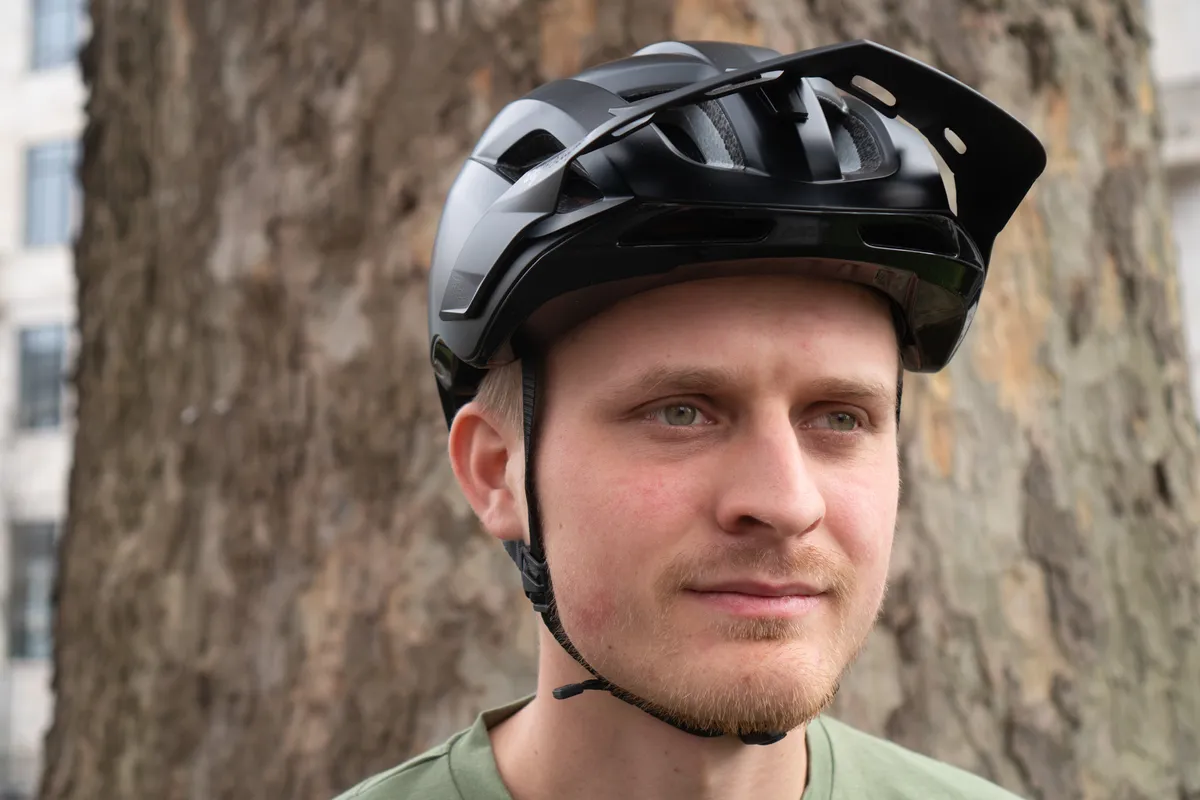 Oscar Huckle modelling Troy Lee Designs Flowline SE MIPS helmet