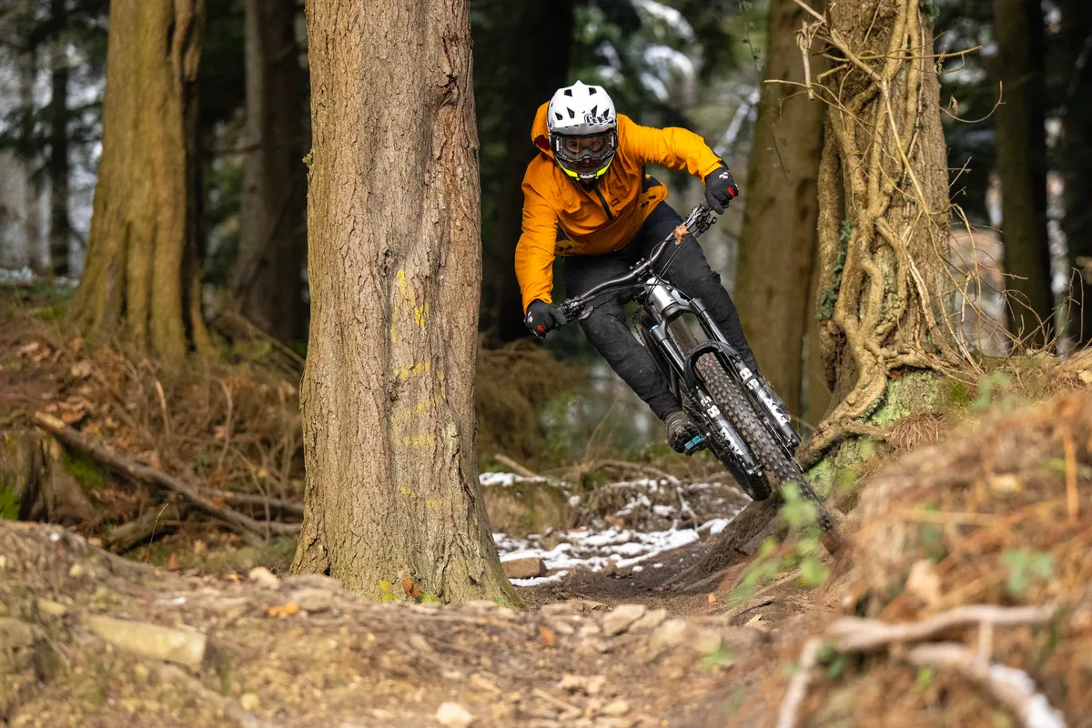 Canyon Strive CFR Underdog being ridden in the Forest of Dean