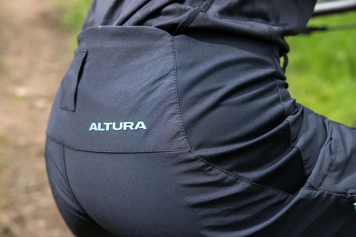 Altura Esker Trail Shorts - for female mountain bikers
